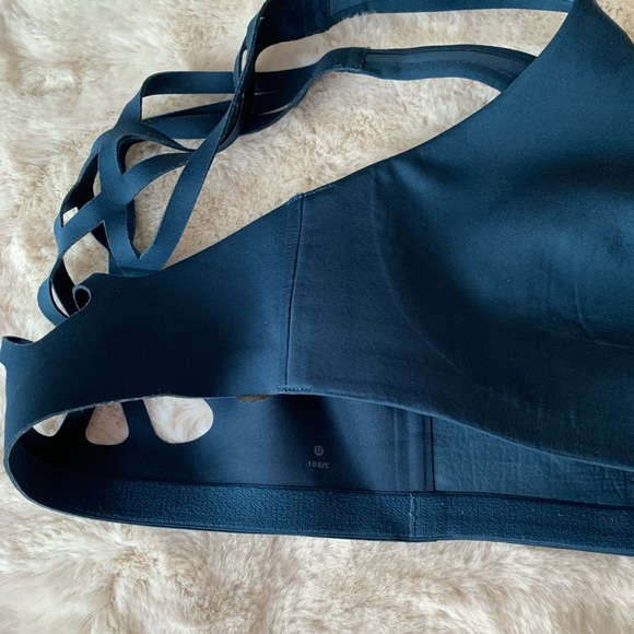 Lululemon Energy bra. Size 10 B/C. - Picture 3 of 5